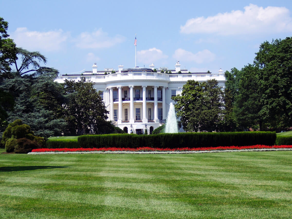 Right Steps for Marketers in Bad Political Climates